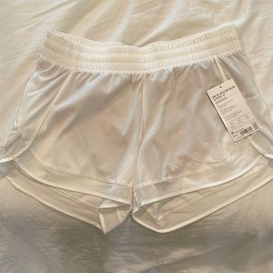 Athleta Mesh Racer Run Short 4"